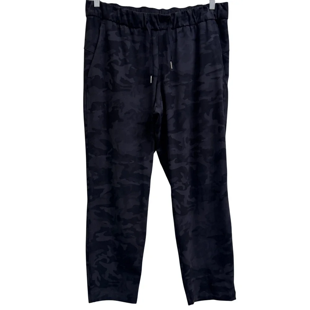 Lululemon On the Fly 7/8 Pant Camo Black Gray Size 12 Pockets Athleisure